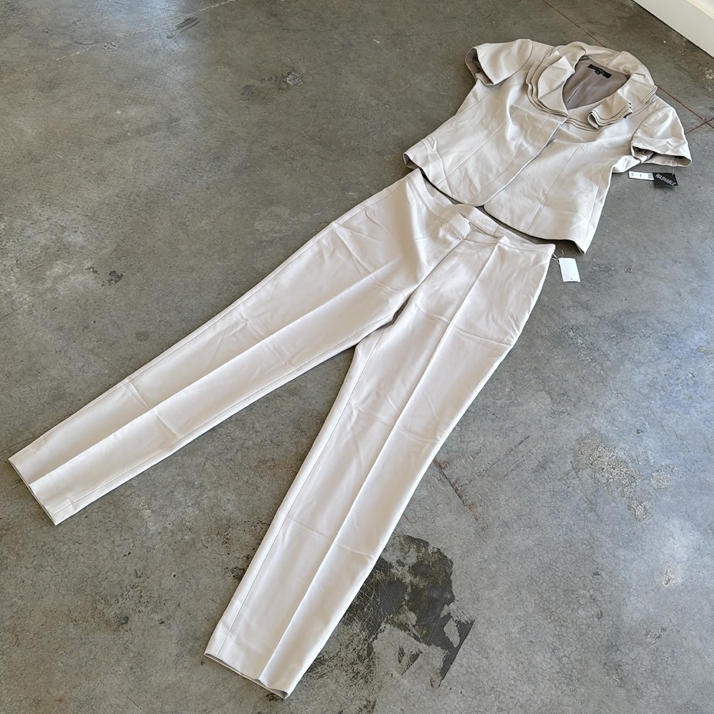 Emily Women’s 2 Piece Ruffled Khaki Suit Jacket & Matching Pants Size 6
